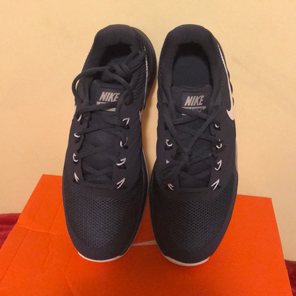 NEW✨Nike Cross Training Shoes. - Picture 2 of 6